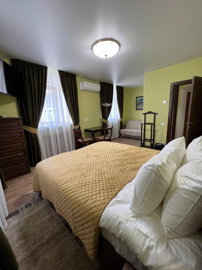 Hotel Spadok Kam'janec'-Podil's'kyj Esterno foto