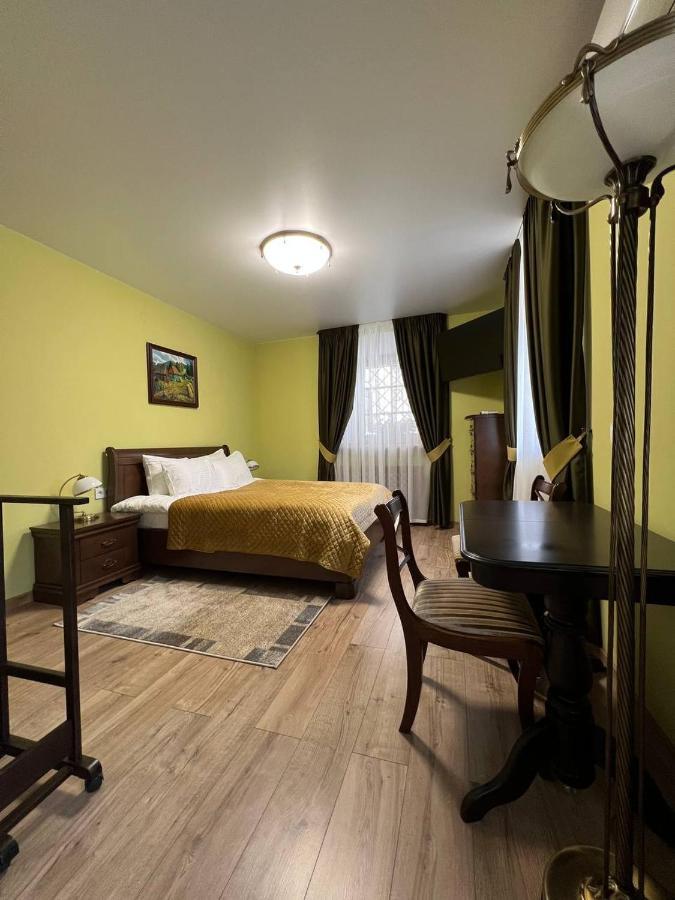 Hotel Spadok Kam'janec'-Podil's'kyj Esterno foto